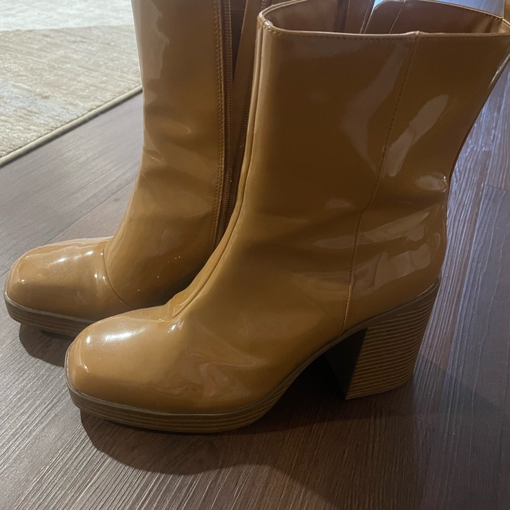 Heeled Tan Ankle Boots